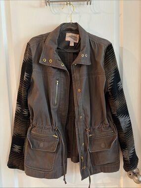 Forever 21 Gray Utility Jacket with Patterned Black-Gray Sleeves
